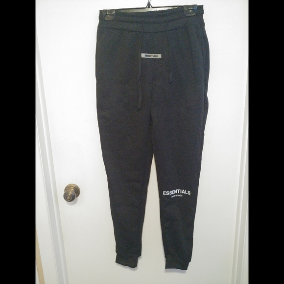 Essentials Jogging Pants - Picture 1 of 4